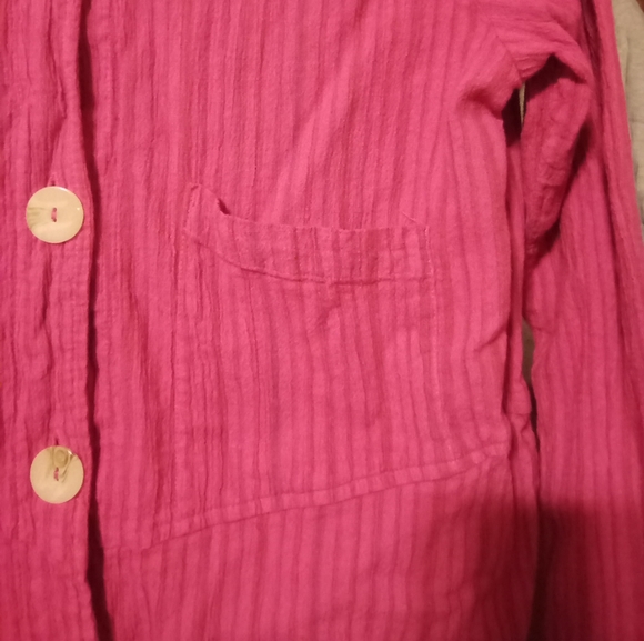 Hot pink button up shirt - Picture 6 of 13